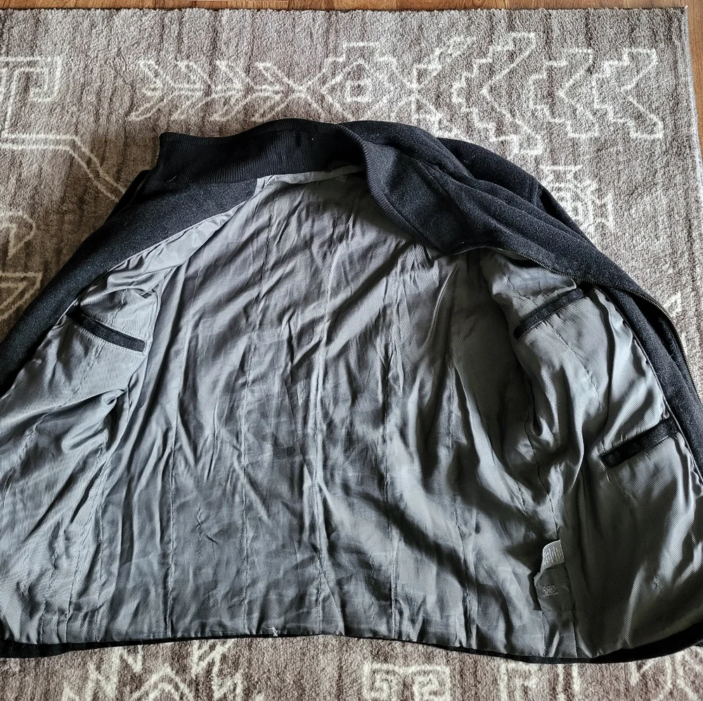 Jacket - Picture 3 of 4